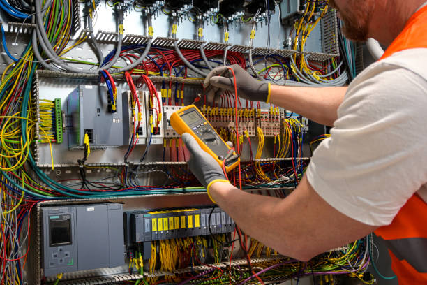 Best Emergency Electrical Repair  in Flowood, MS